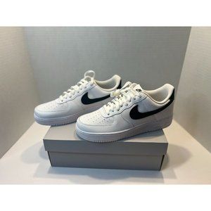 Nike Athletic   M 10 / W 11.5 White/black   Leather